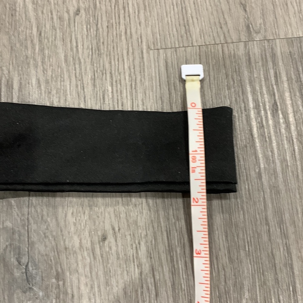Black silk-like texture fabric belt with bow - Picture 5 of 5